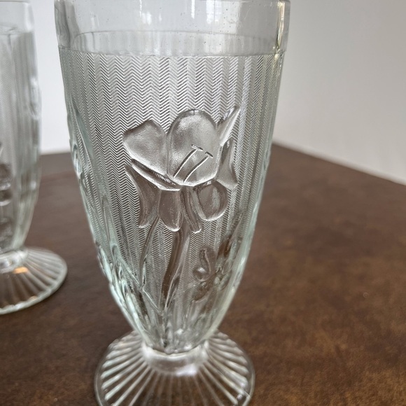 Tumblers with Iris’ and Herringbone Design Set of 4 - Picture 2 of 13